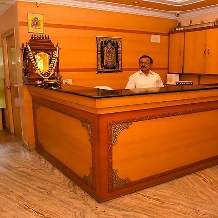 Hotel Vishnu Residency Visakhapatnam Ngoại thất bức ảnh